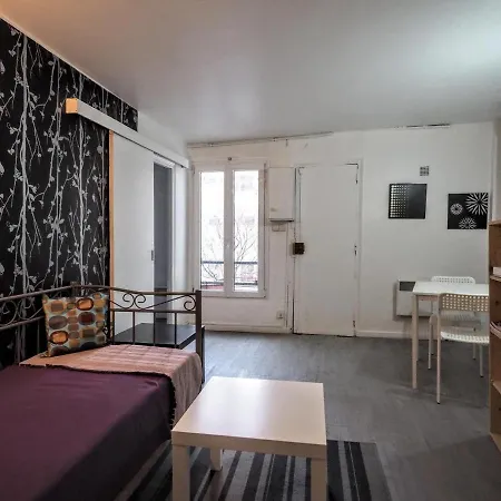 Jardins Du Louvre Apartment *